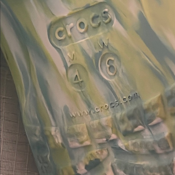 CROCS Kids Slide Sandals with Butterfly and Paw Charms - Green and Yellow - Picture 4 of 6